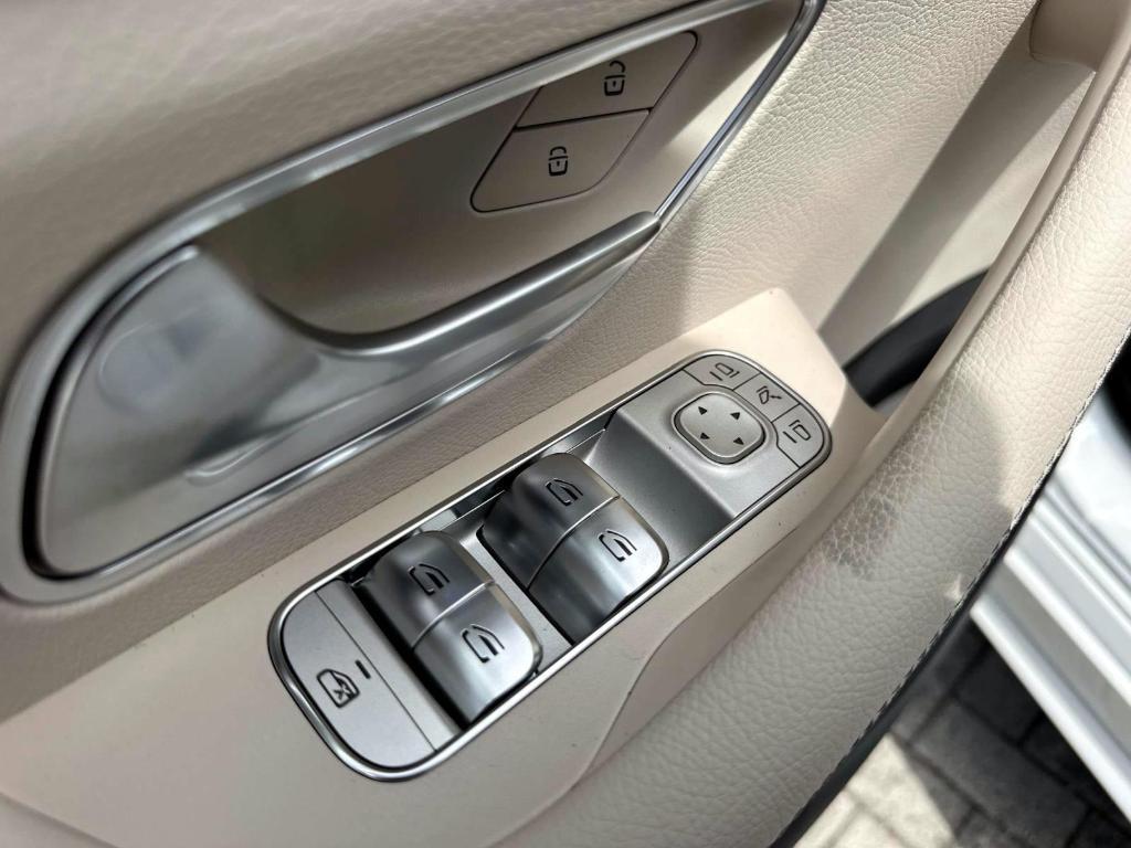 new 2026 Mercedes-Benz GLS 450 car, priced at $105,425
