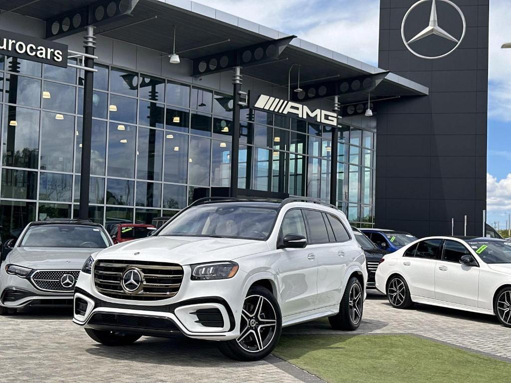 new 2026 Mercedes-Benz GLS 450 car, priced at $105,425