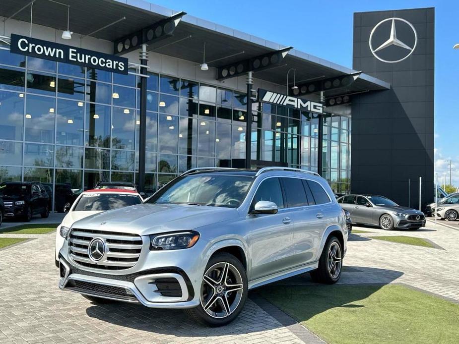 new 2025 Mercedes-Benz GLS 450 car, priced at $95,365