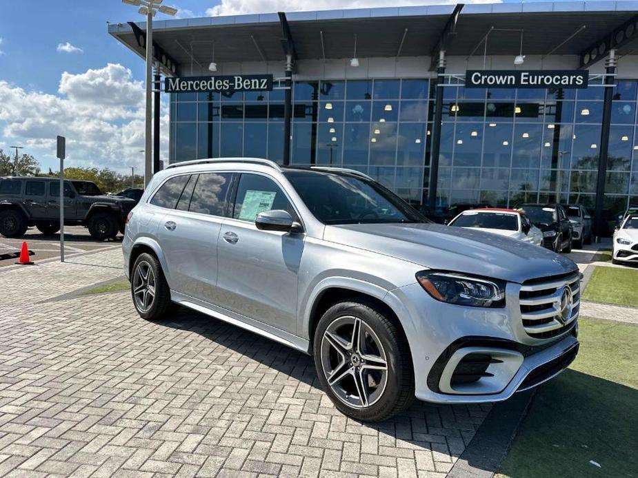 new 2025 Mercedes-Benz GLS 450 car, priced at $95,365