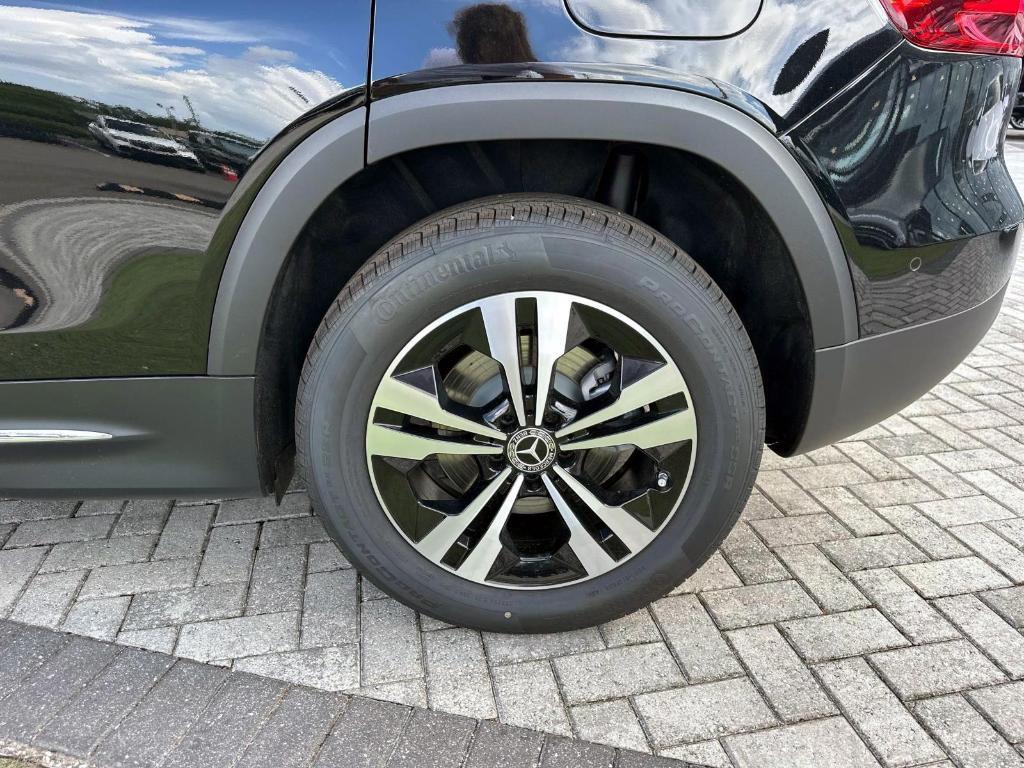 new 2025 Mercedes-Benz GLB 250 car, priced at $49,595