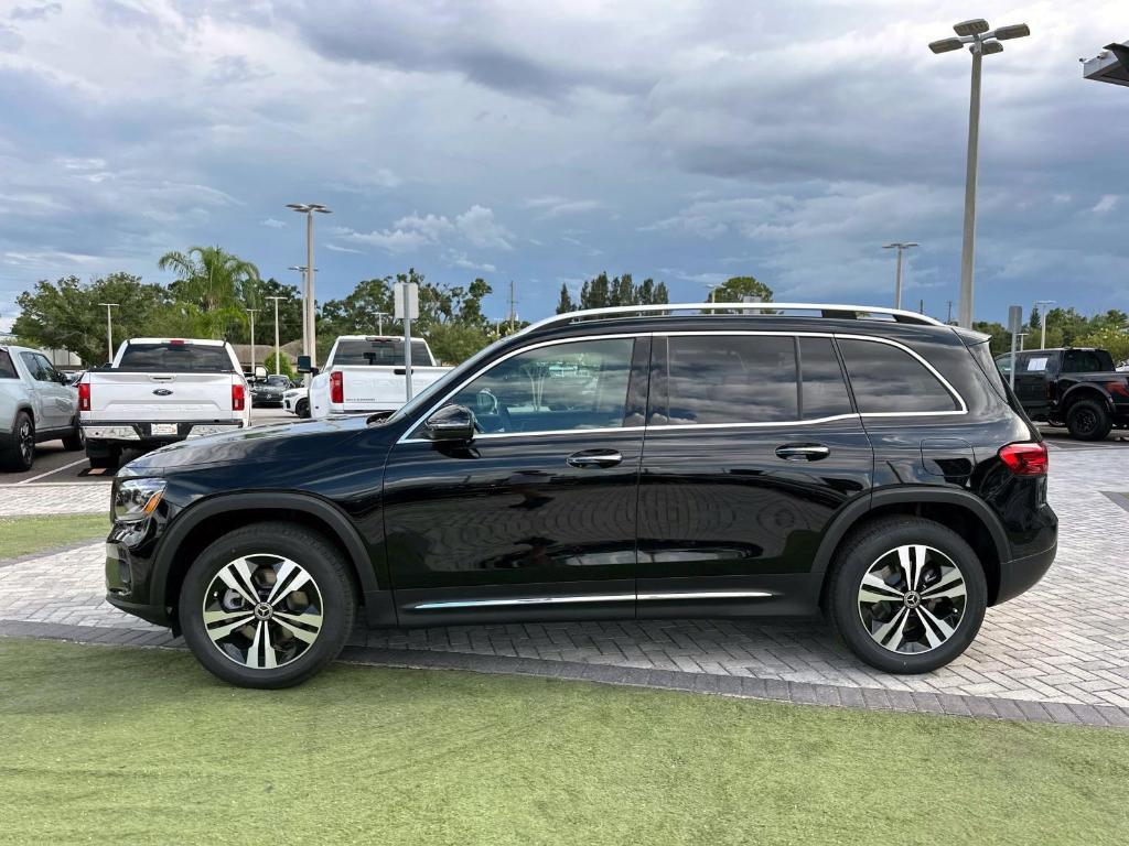 new 2025 Mercedes-Benz GLB 250 car, priced at $49,595
