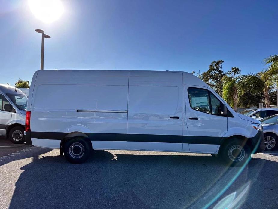 new 2025 Mercedes-Benz Sprinter 2500 car, priced at $69,347