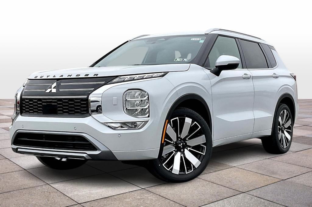 new 2025 Mitsubishi Outlander car, priced at $42,035