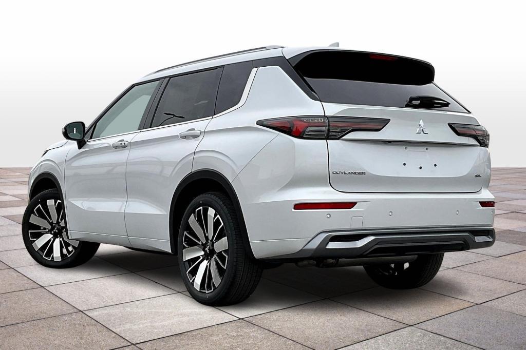 new 2025 Mitsubishi Outlander car, priced at $42,035