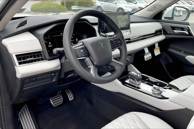 new 2025 Mitsubishi Outlander car, priced at $42,035