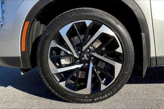 used 2024 Mitsubishi Outlander car, priced at $28,450
