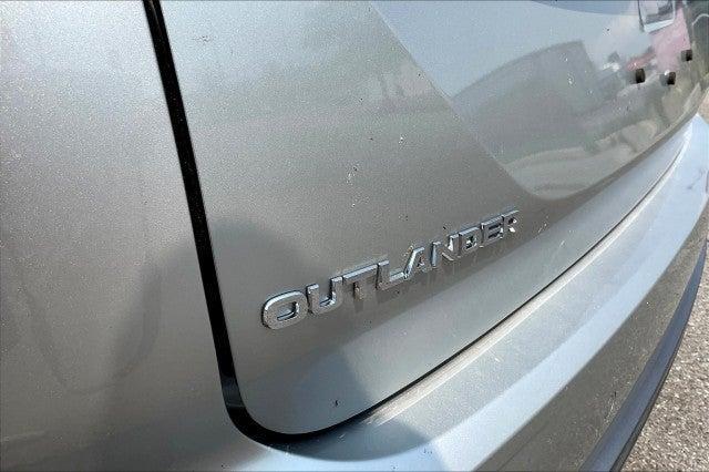 new 2025 Mitsubishi Outlander car, priced at $43,700