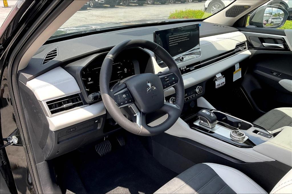 new 2025 Mitsubishi Outlander car, priced at $40,770