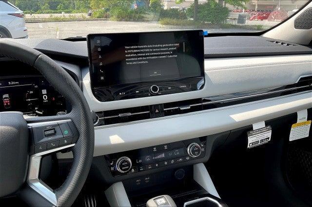 new 2025 Mitsubishi Outlander car, priced at $46,055