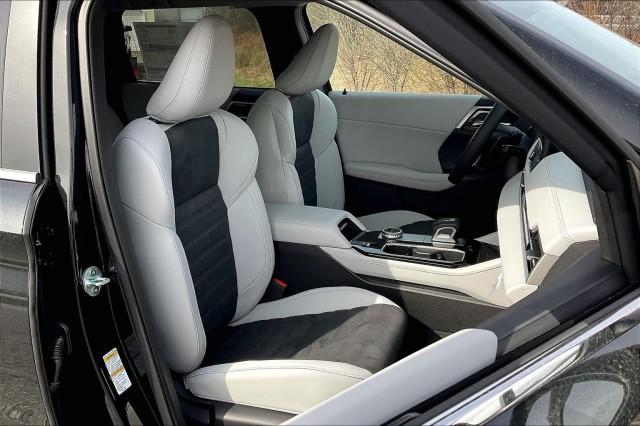 new 2025 Mitsubishi Outlander car, priced at $40,350