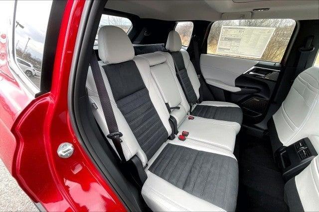 new 2025 Mitsubishi Outlander car, priced at $40,460