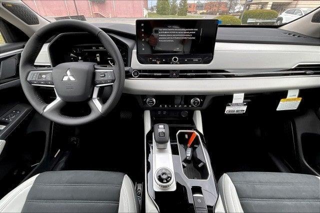 new 2025 Mitsubishi Outlander car, priced at $40,460