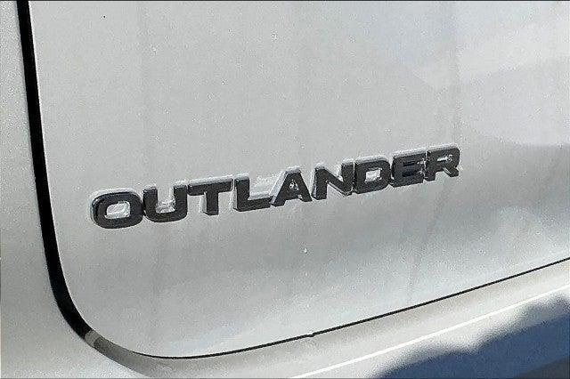 new 2024 Mitsubishi Outlander car, priced at $38,100