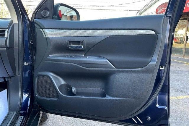 used 2016 Mitsubishi Outlander car, priced at $9,990