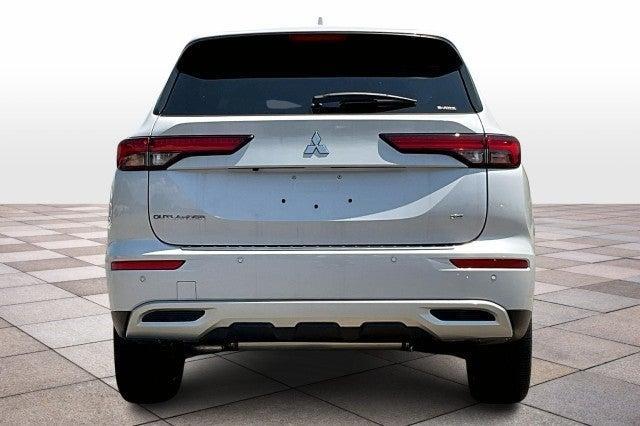 new 2024 Mitsubishi Outlander car, priced at $37,090