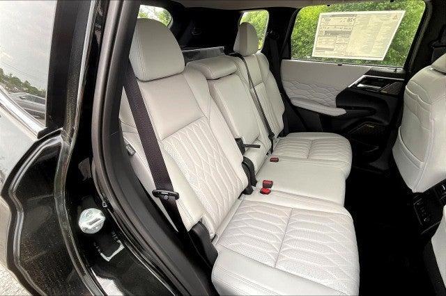 new 2025 Mitsubishi Outlander car, priced at $46,555