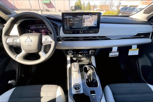 new 2025 Mitsubishi Outlander car, priced at $41,825