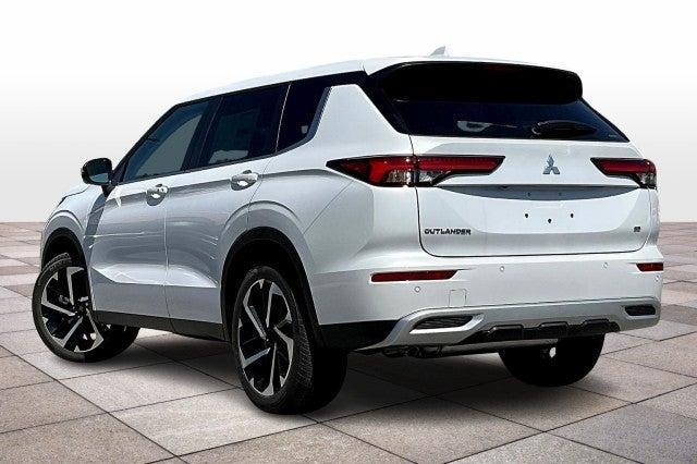 new 2024 Mitsubishi Outlander car, priced at $36,615