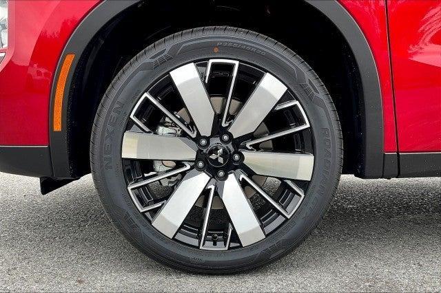 new 2025 Mitsubishi Outlander car, priced at $42,745