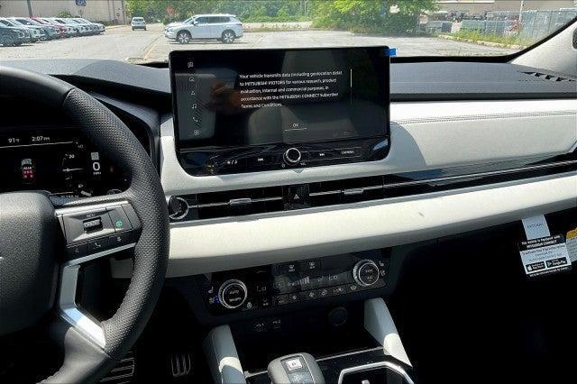 new 2025 Mitsubishi Outlander car, priced at $45,422