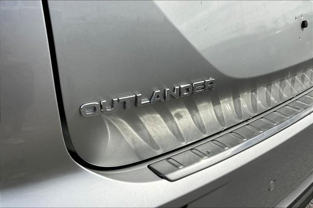 new 2025 Mitsubishi Outlander car, priced at $32,183