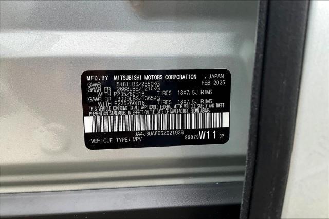 new 2025 Mitsubishi Outlander car, priced at $32,183