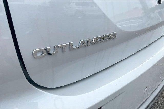 new 2025 Mitsubishi Outlander car, priced at $41,375