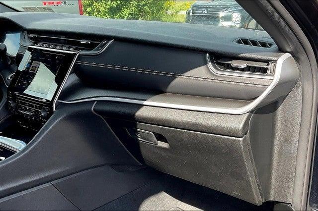 used 2024 Jeep Grand Cherokee car, priced at $29,675
