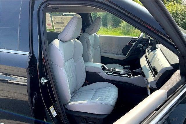 new 2025 Mitsubishi Outlander car, priced at $46,055
