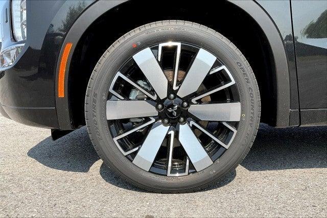 new 2025 Mitsubishi Outlander car, priced at $46,055