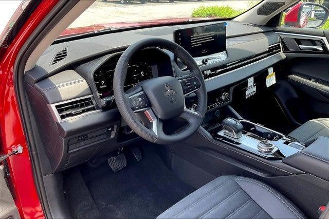 new 2025 Mitsubishi Outlander car, priced at $42,810