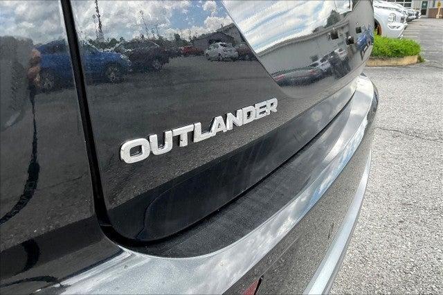 new 2025 Mitsubishi Outlander car, priced at $46,055