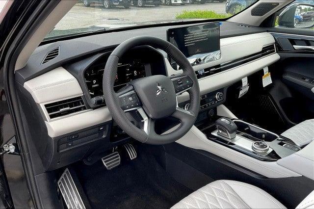 new 2025 Mitsubishi Outlander car, priced at $46,055