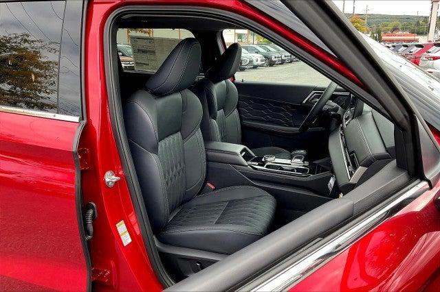 new 2025 Mitsubishi Outlander car, priced at $43,545