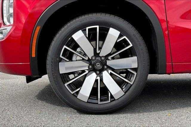 new 2025 Mitsubishi Outlander car, priced at $43,545
