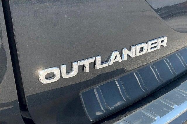 new 2025 Mitsubishi Outlander car, priced at $41,714