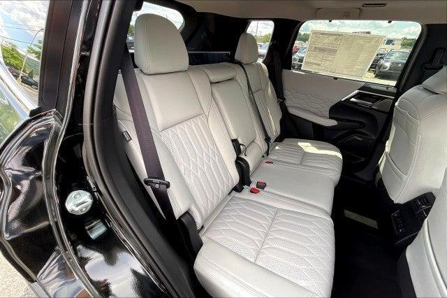 new 2025 Mitsubishi Outlander car, priced at $47,390