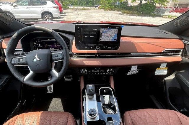 new 2025 Mitsubishi Outlander car, priced at $48,040