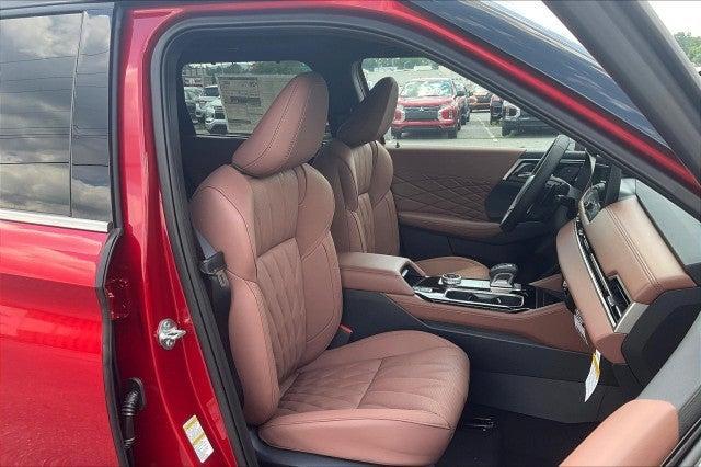 new 2025 Mitsubishi Outlander car, priced at $48,040