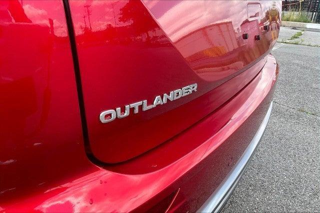 new 2025 Mitsubishi Outlander car, priced at $48,040