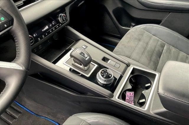 used 2023 Mitsubishi Outlander PHEV car, priced at $27,650