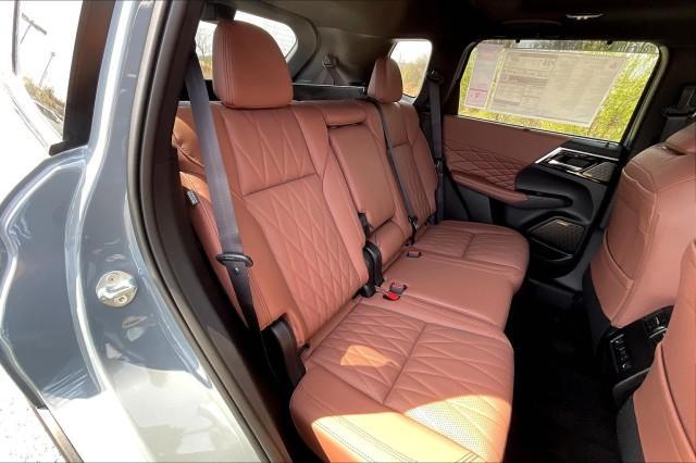 new 2025 Mitsubishi Outlander car, priced at $46,010