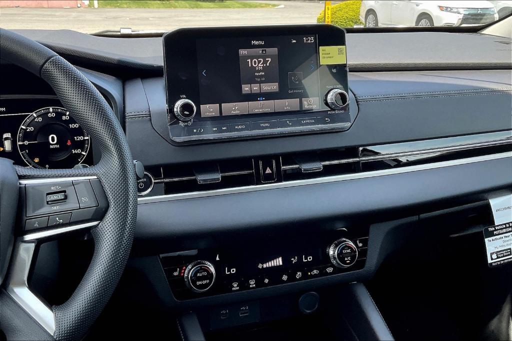 new 2025 Mitsubishi Outlander car, priced at $42,880