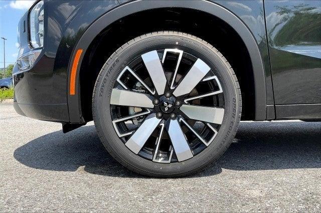 new 2025 Mitsubishi Outlander car, priced at $45,155