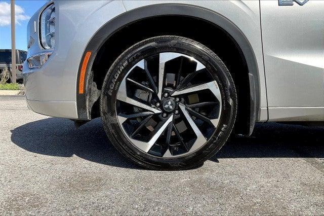 used 2023 Mitsubishi Outlander PHEV car, priced at $29,990