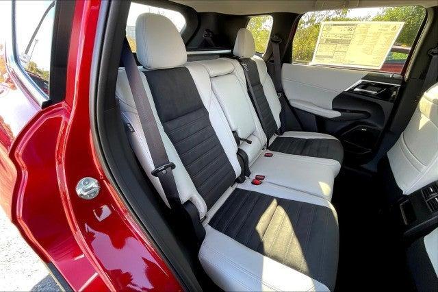 new 2025 Mitsubishi Outlander car, priced at $38,560