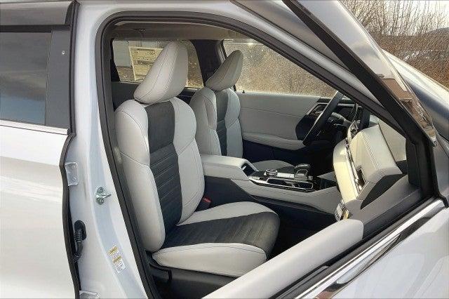 new 2025 Mitsubishi Outlander car, priced at $41,425