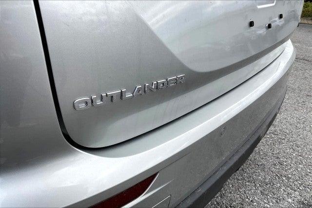new 2025 Mitsubishi Outlander car, priced at $43,280