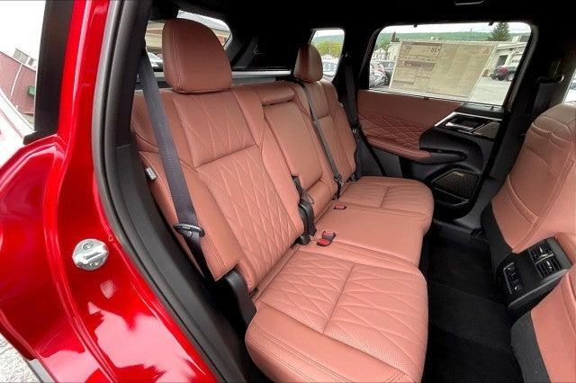 new 2025 Mitsubishi Outlander car, priced at $47,895